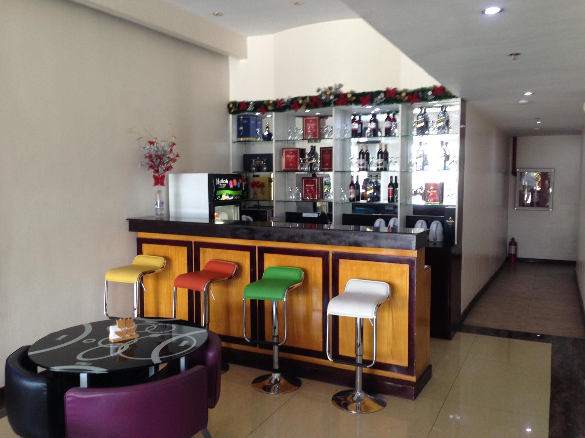 Cindy Kelly Hotel Olongapo Exterior foto