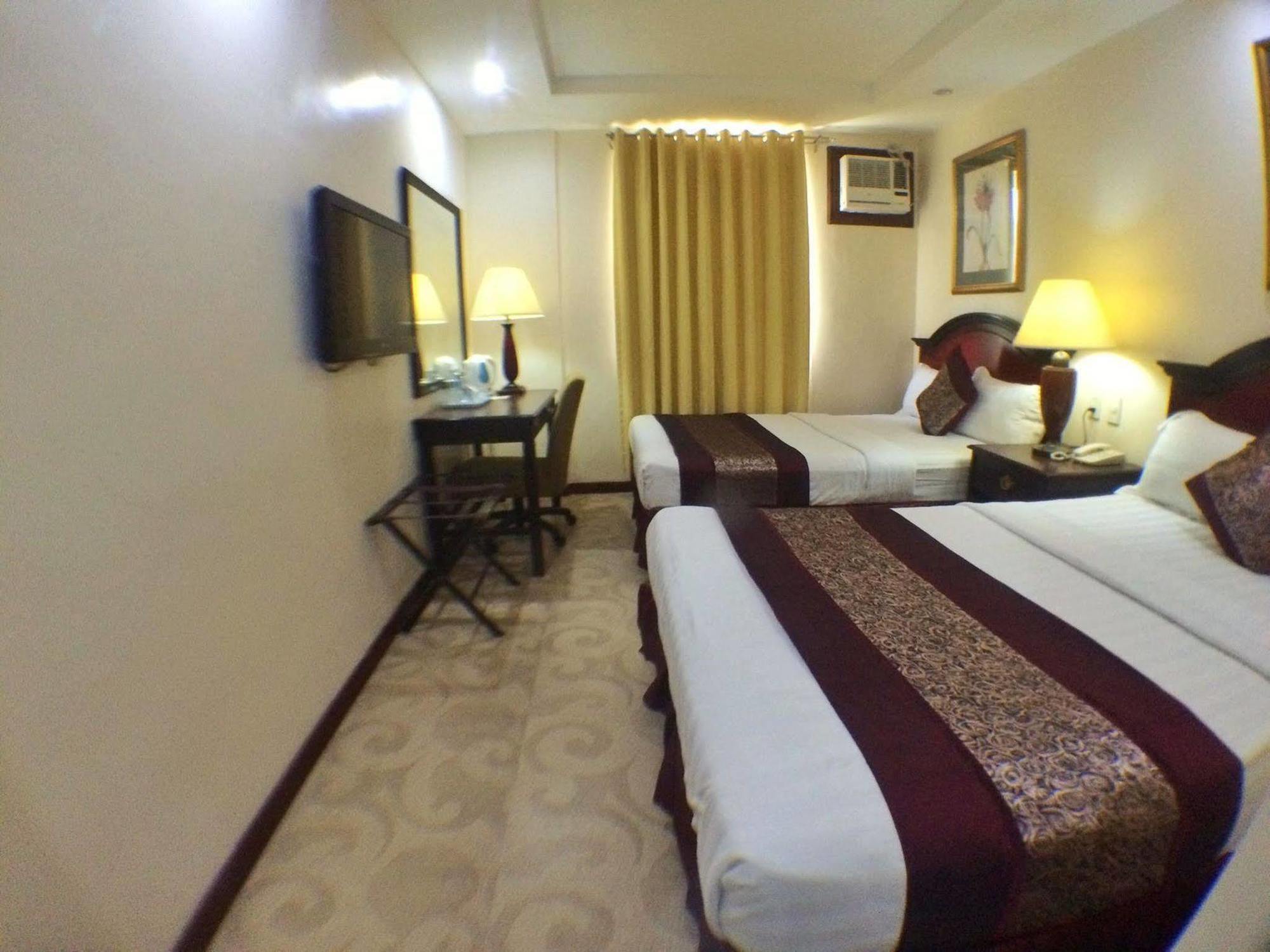 Cindy Kelly Hotel Olongapo Exterior foto